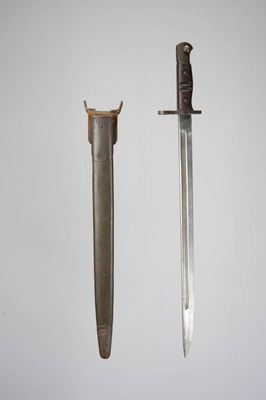 Archived Images\2004_numbers\2004.017.3.01.jpg; 2004.017.3a-b; ;